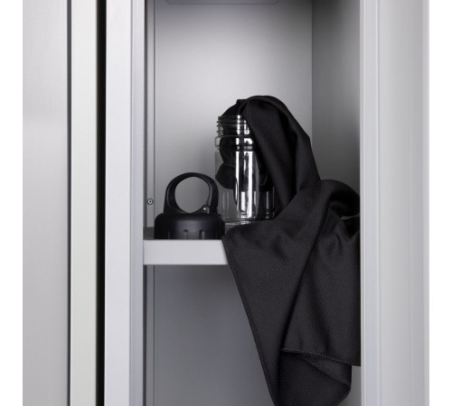 Охлаждающее полотенце Frio Mio в бутылке, черное