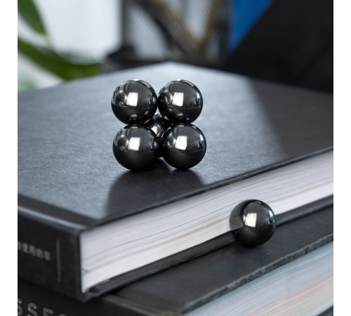 Магнитный антистресс Trifles, черный