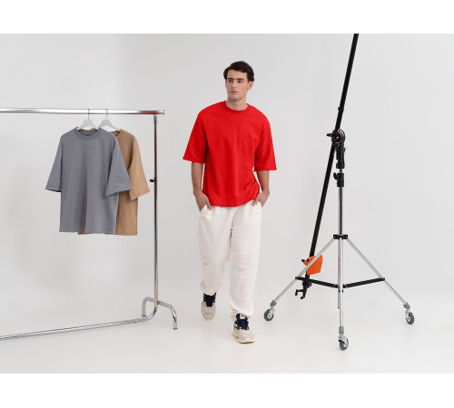 Футболка оверсайз унисекс Kosmos 2.0, красная (алая)