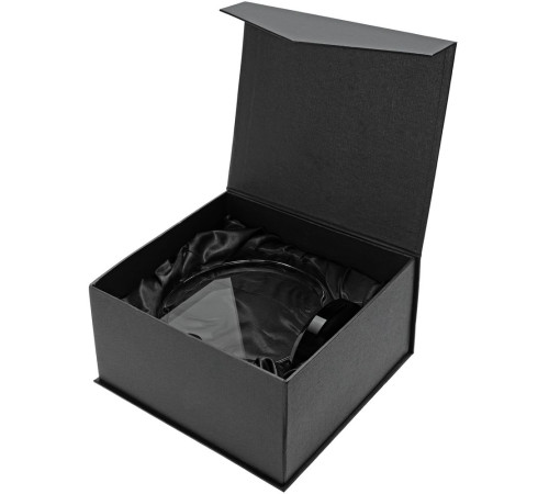 Награда Neon Emerald, в подарочной коробке