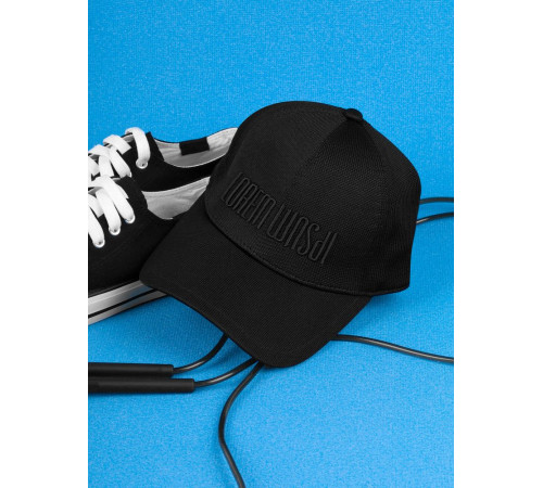 Бейсболка Dogoni, черная