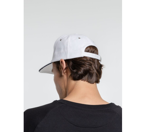 Бейсболка Classic, белая с темно-синим кантом