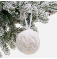 Вязаный шарик «Магия зимы»