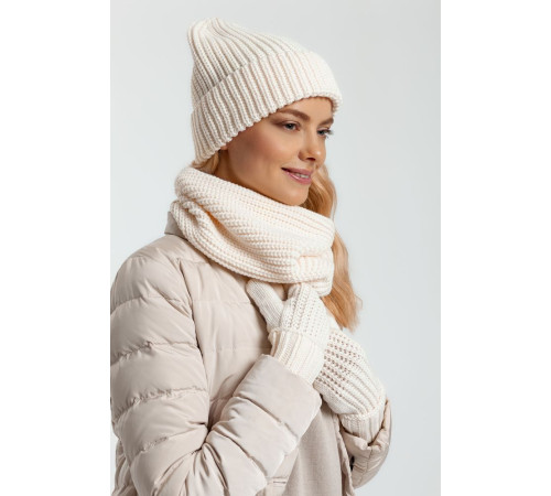 Шапка Nordkyn, молочно-белая