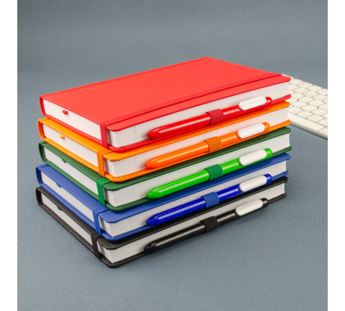 Ежедневник Favor, недатированный, красный