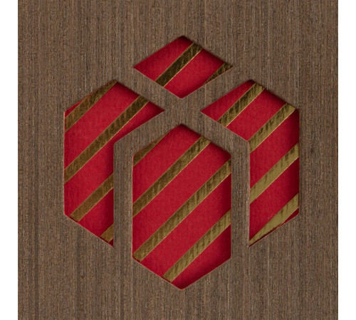 Открытка Season's Greetings, с изображением подарка