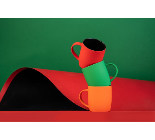 Кружка Surprise Touch Black с покрытием софт-тач, зеленая