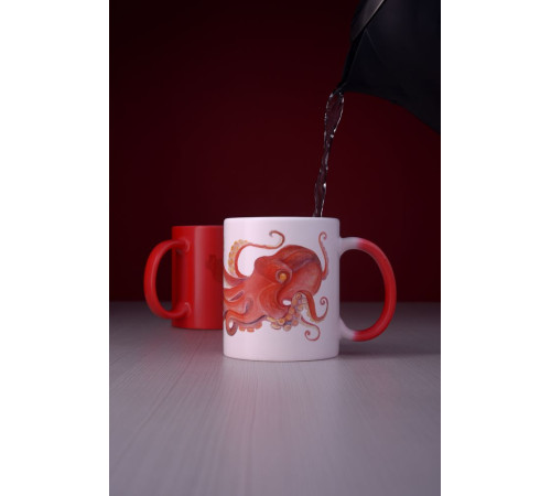 Кружка «Хамелеон», глянцевая, красная