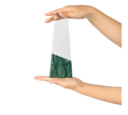 Стела Worldfirst