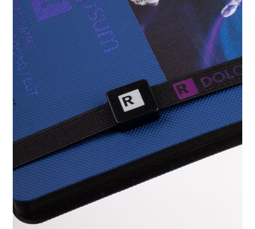 Квадратный шильдик на резинку Direct, черный