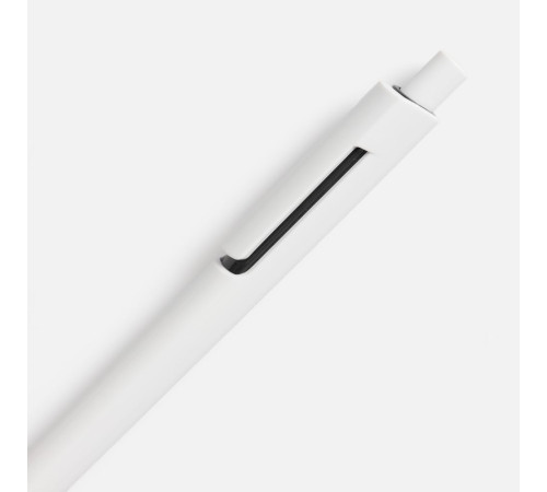 Ручка шариковая Dominanta, белая с черным