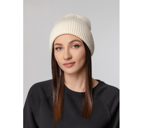 Шапка Tommi, молочно-белая