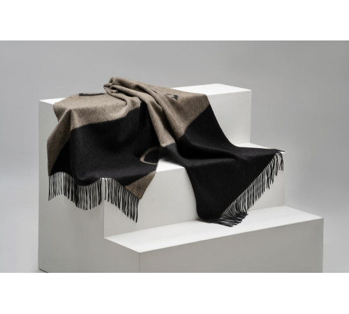 Палантин Charming, черный с бежевым