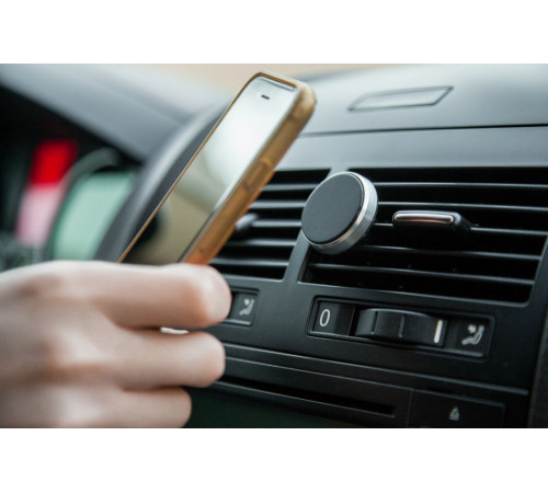 Магнитный держатель для смартфонов Cinch